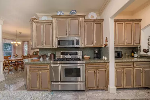 22575 Rio Robles Dr, Red Bluff, CA 96080 photo 7