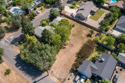 1801 Canby Rd, Redding, CA 96002 photo 24