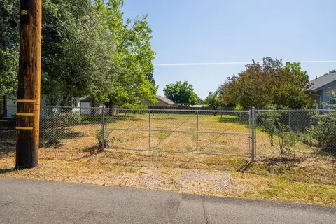 1801 Canby Rd, Redding, CA 96002 photo 22