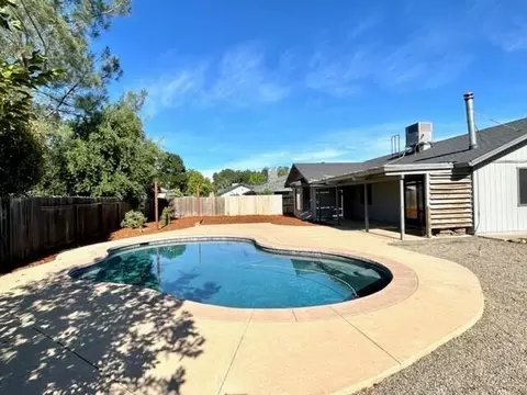 1630 Canter Ct, Redding, CA 96002 photo 3