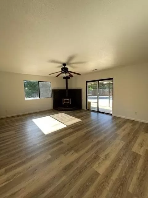 1630 Canter Ct, Redding, CA 96002 photo 16