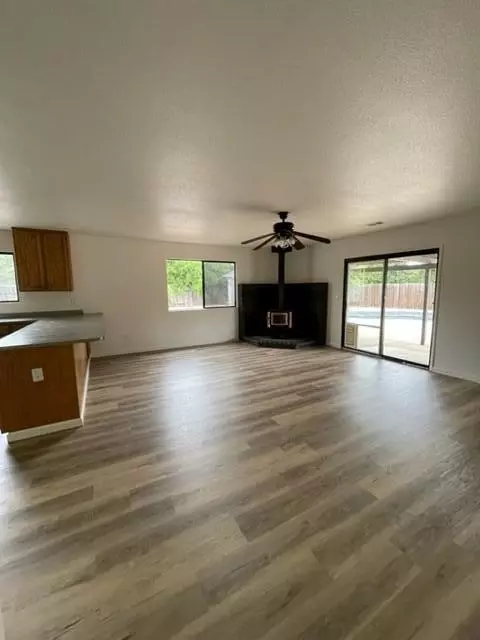 1630 Canter Ct, Redding, CA 96002 photo 14