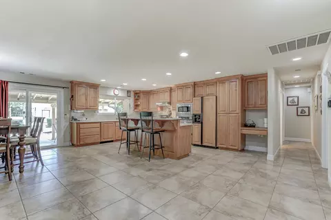 3030 Sacramento Dr, Redding, CA 96001 photo 7