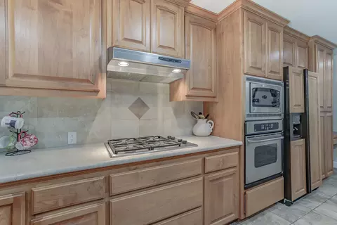 3030 Sacramento Dr, Redding, CA 96001 photo 11