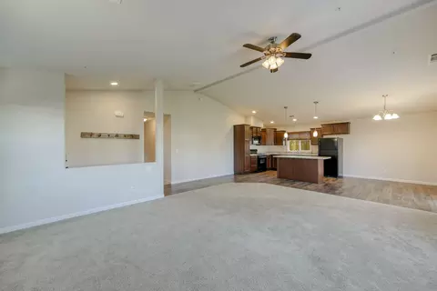 4083 Easter Ave, Redding, CA 96003 photo 9