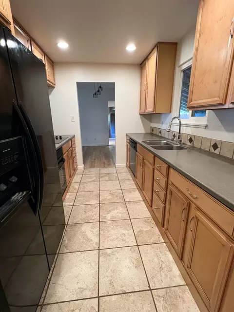 2050 Athens Ave, Redding, CA 96001 photo 26