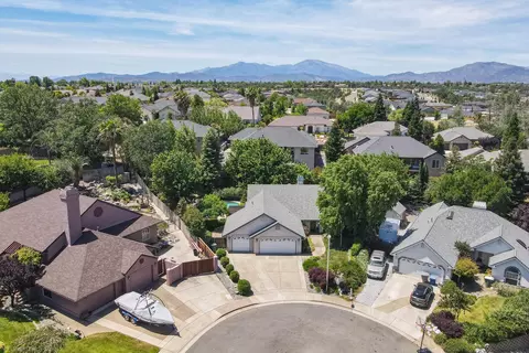 521 Bayhill Ct, Redding, CA 96003 photo 33