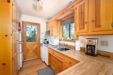19005 Ca-89, Hat Creek, CA 96040 photo 42