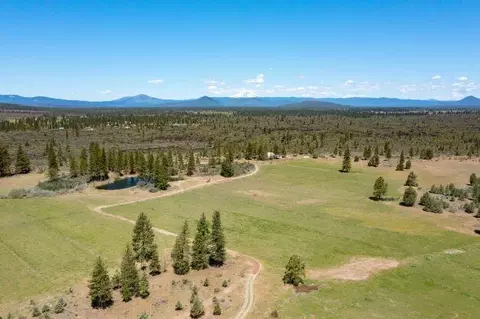 19005 Ca-89, Hat Creek, CA 96040 photo 68