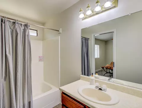 3927 Travona St, Redding, CA 96001 photo 23