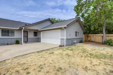 3927 Travona St, Redding, CA 96001 photo 3