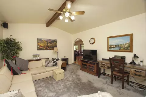 1616 Filaree Dr, Redding, CA 96002 photo 6