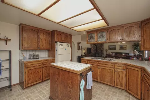 1616 Filaree Dr, Redding, CA 96002 photo 10