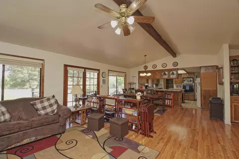 1616 Filaree Dr, Redding, CA 96002 photo 14