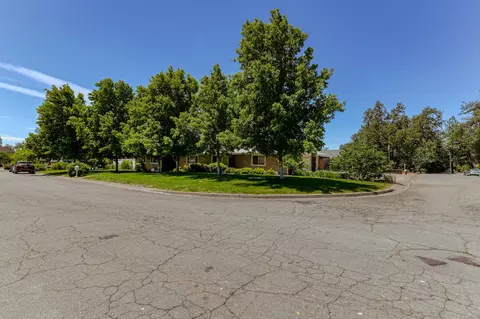 5082 Surrey Dr, Redding, CA 96002 photo 48