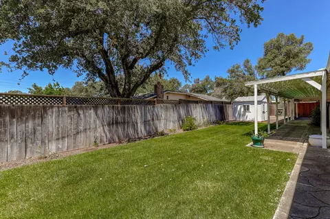 5082 Surrey Dr, Redding, CA 96002 photo 40