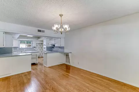 5082 Surrey Dr, Redding, CA 96002 photo 9