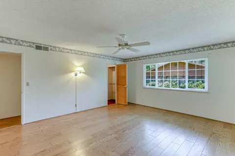5082 Surrey Dr, Redding, CA 96002 photo 29