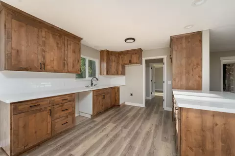 750 West Ave, Red Bluff, CA 96080 photo 10