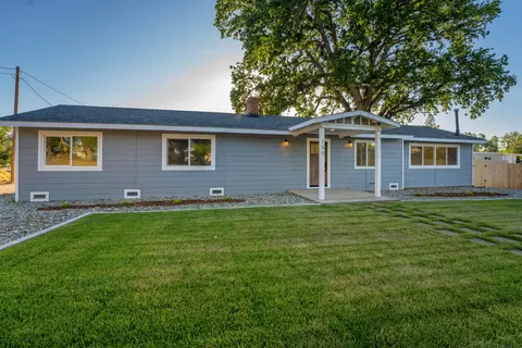 750 West Ave, Red Bluff, CA 96080 photo 3