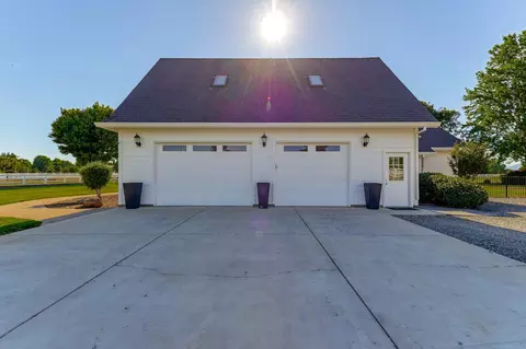 19850 Holstein Ln, Redding, CA 96002 photo 53