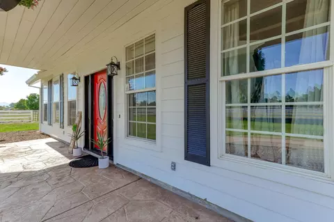 19850 Holstein Ln, Redding, CA 96002 photo 6