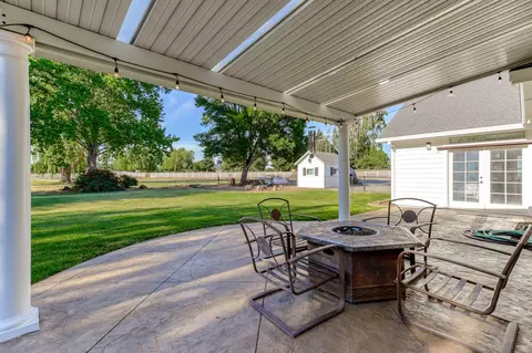 19850 Holstein Ln, Redding, CA 96002 photo 42