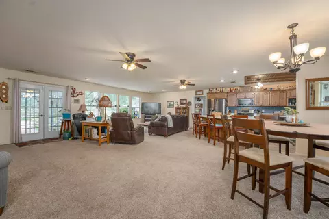 14640 Molluc Dr, Red Bluff, CA 96080 photo 5