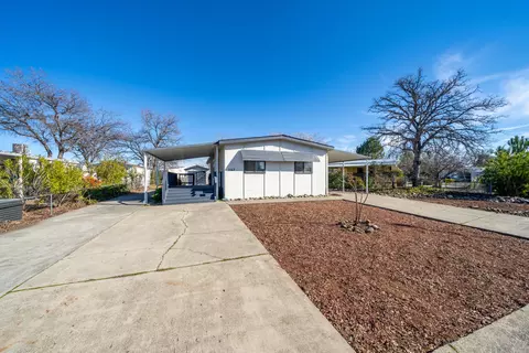1143 Fox Den Dr, Redding, CA 96003 photo 5