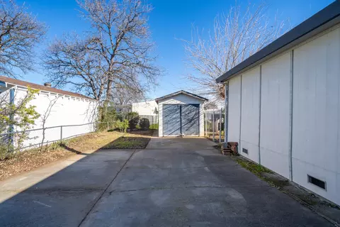 1143 Fox Den Dr, Redding, CA 96003 photo 11