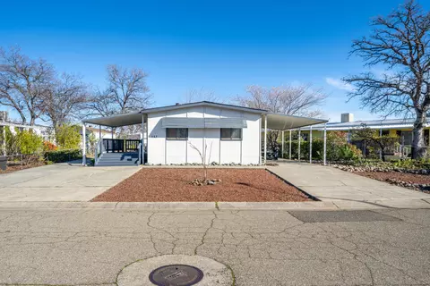 1143 Fox Den Dr, Redding, CA 96003 photo 1