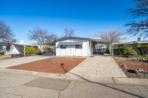 1143 Fox Den Dr, Redding, CA 96003 photo 3