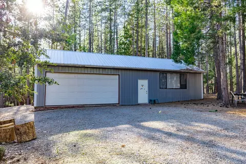 17010 Phillips Rd, Oak Run, CA 96069 photo 3