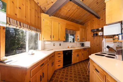17010 Phillips Rd, Oak Run, CA 96069 photo 9