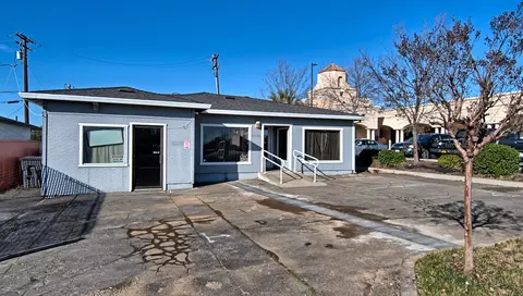 2680 Churn Crk Rd, Redding, CA 96002 photo 2