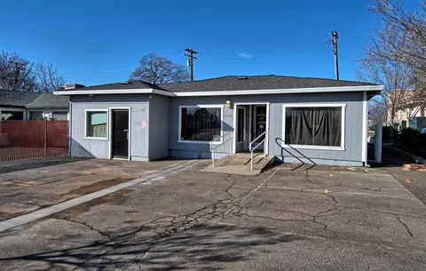 2680 Churn Crk Rd, Redding, CA 96002 photo 1