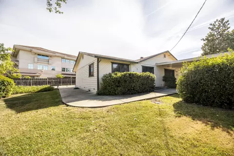 915 Overhill Dr, Redding, CA 96001 photo 27
