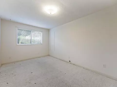915 Overhill Dr, Redding, CA 96001 photo 13