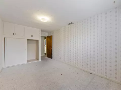 915 Overhill Dr, Redding, CA 96001 photo 14