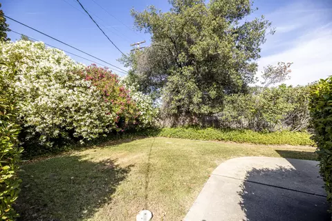 915 Overhill Dr, Redding, CA 96001 photo 23