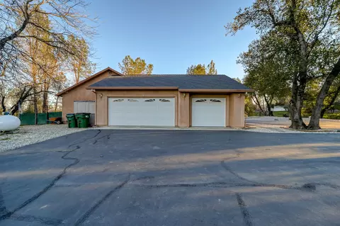 10370 White Star Rd, Redding, CA 96001 photo 3