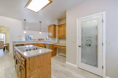 10370 White Star Rd, Redding, CA 96001 photo 13