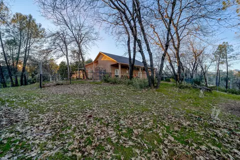 10370 White Star Rd, Redding, CA 96001 photo 5