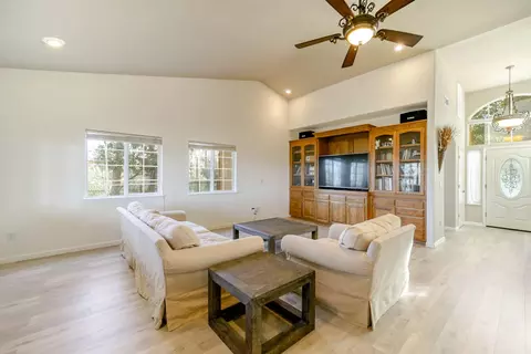 10370 White Star Rd, Redding, CA 96001 photo 7