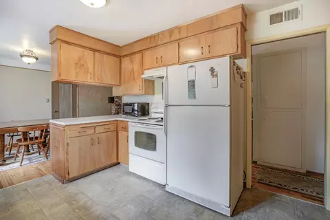 12077 Kern Dr, Redding, CA 96003 photo 11