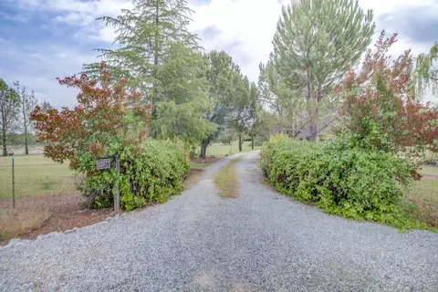 12077 Kern Dr, Redding, CA 96003 photo 36