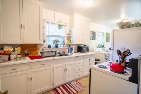 2305 Tehama St, Redding, CA 96001 photo 20