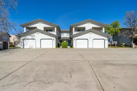 1096 Burton Dr, Redding, CA 96003 photo 1