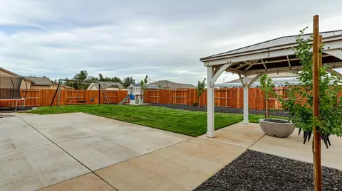 2822 Calaveras Ct, Redding, CA 96002 photo 35