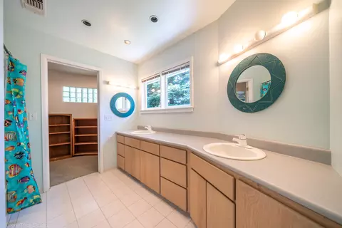 1020 Redbud Dr, Redding, CA 96001 photo 28